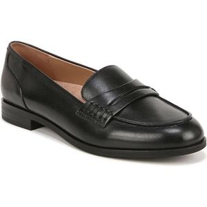 Naturalized Mia Loafer Size 6.5